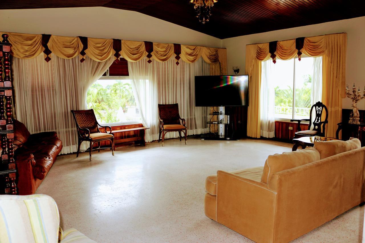 Jacks Hill Tropical Arcadia Otel Kingston Dış mekan fotoğraf